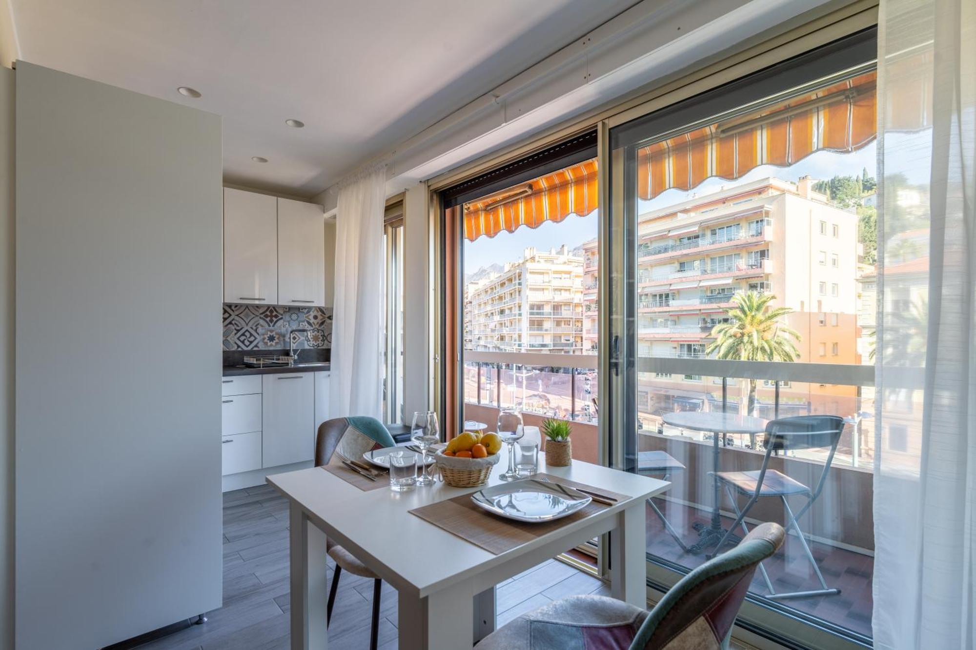 Fabuleux Appartement 2 Personnes Au Coeur De Menton, Climatise Et Proche Gares Routiere Et Sncf 외부 사진
