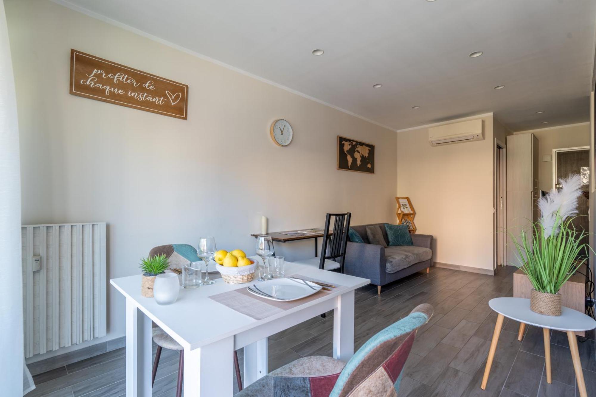 Fabuleux Appartement 2 Personnes Au Coeur De Menton, Climatise Et Proche Gares Routiere Et Sncf 외부 사진