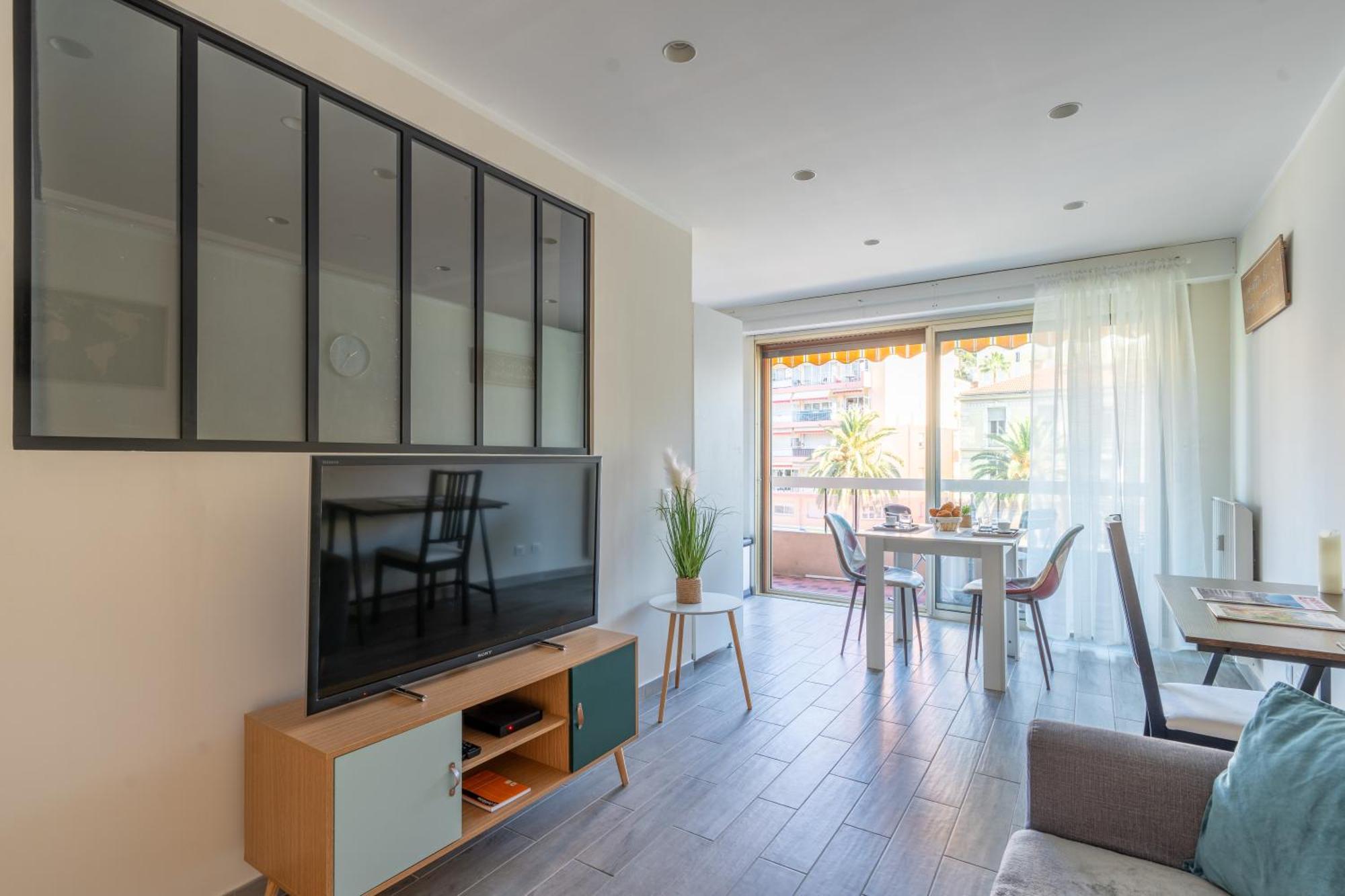 Fabuleux Appartement 2 Personnes Au Coeur De Menton, Climatise Et Proche Gares Routiere Et Sncf 외부 사진